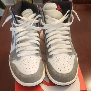 Nike Dunks Men's Gray and White Sneakers